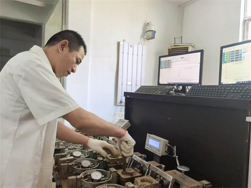 公司同002A：土工試驗甲級，可以承擔(dān)甲級及以下工程勘察資格所能承擔(dān)工程勘察項目的土工試驗任務(wù)； 聯(lián)系人：任玲，電話：18653883892(圖2)